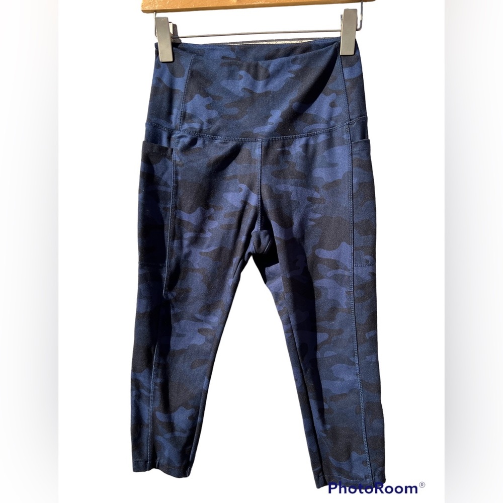 Danskin Active Capri Legging